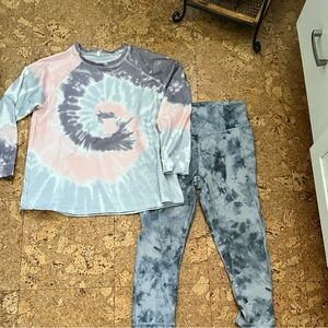 Set of Tie Dyed Workout Wear (Sweatshirt/Yoga Pants) (M)